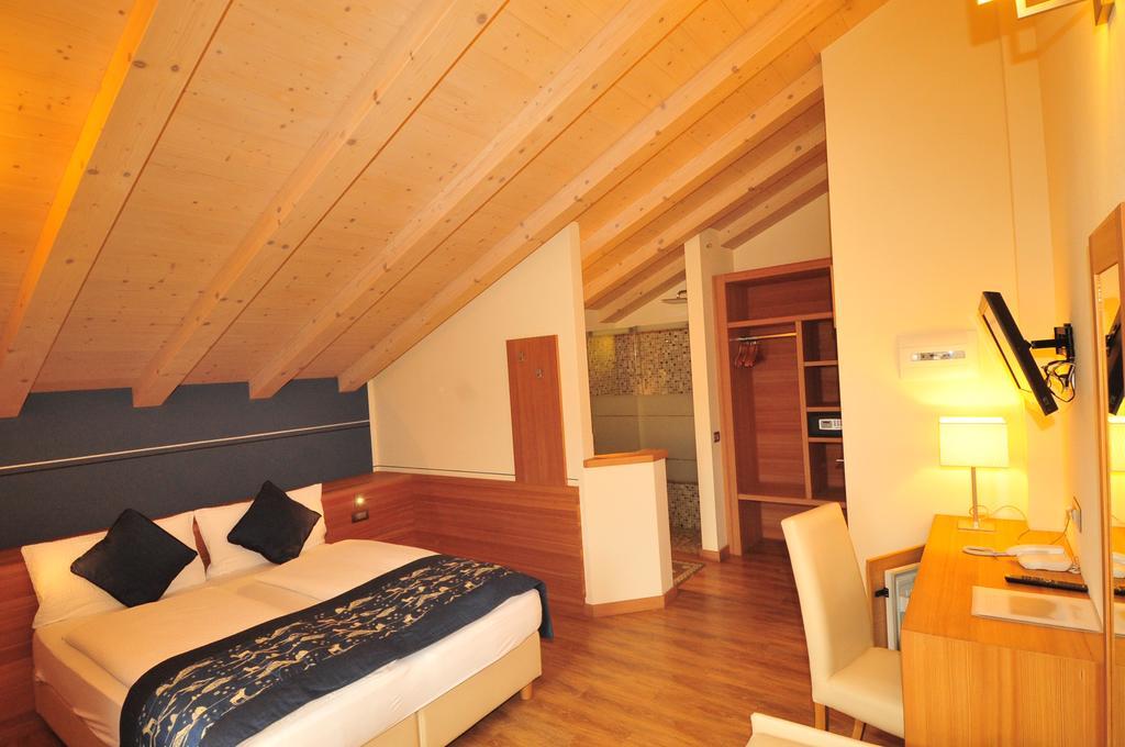 Hotel Bondi Livigno Zewnętrze zdjęcie