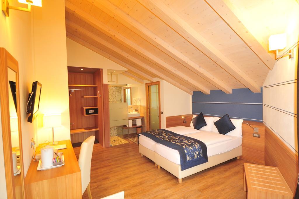 Hotel Bondi Livigno Zewnętrze zdjęcie