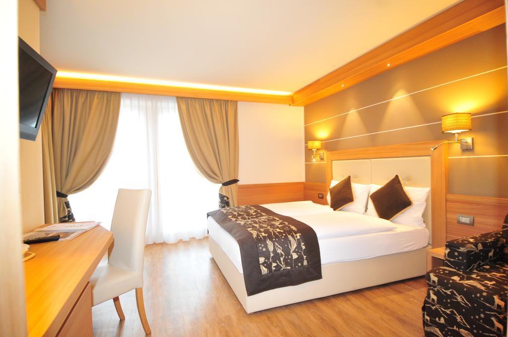 Hotel Bondi Livigno Zewnętrze zdjęcie